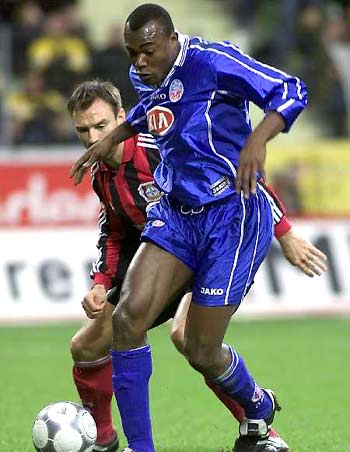 战日本球队 战日本球队